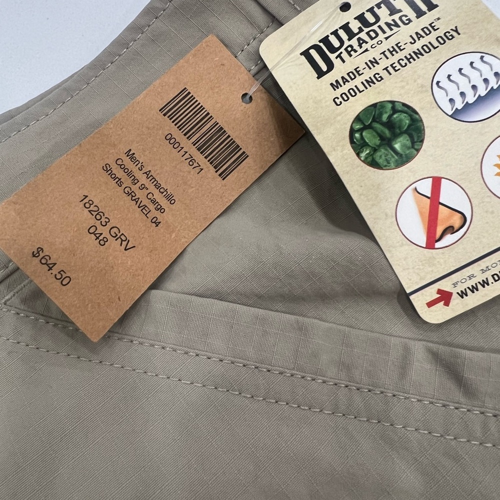 Duluth Trading Co Men's Light Gray Shorts